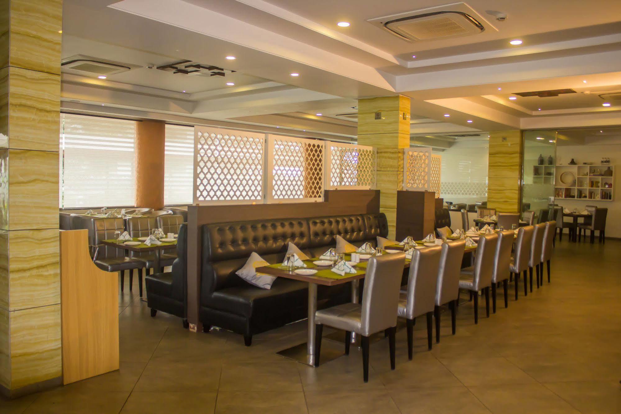 Club Mahindra Hatgad Nashik Eksteriør billede