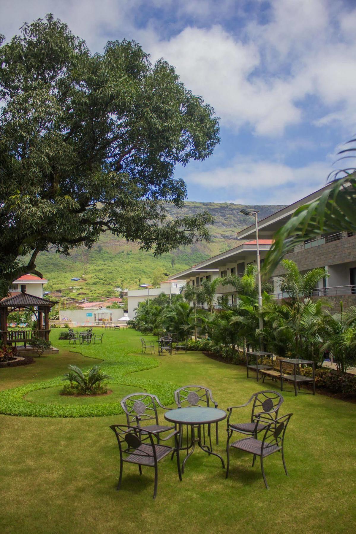 Club Mahindra Hatgad Nashik Eksteriør billede